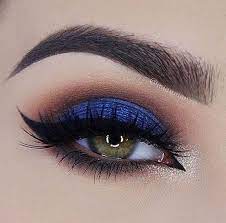 blue eye makeup