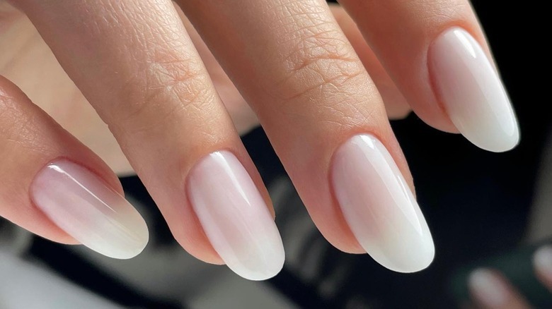  Milky Manicure Look