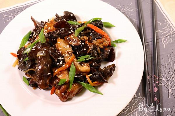 Wood Ear Mushroom and Tofu Stir-Fry: